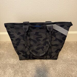 Rothy's Gray Camo Tote